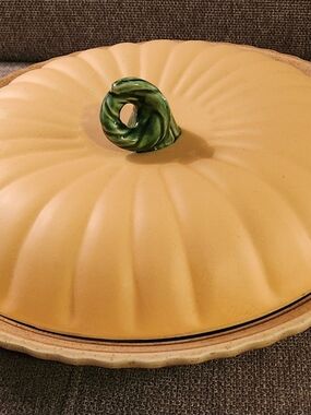 Oversized 12.5" Vintage Ceramic Pumpkin Pie Keeper Plate with Lid Covered Dish